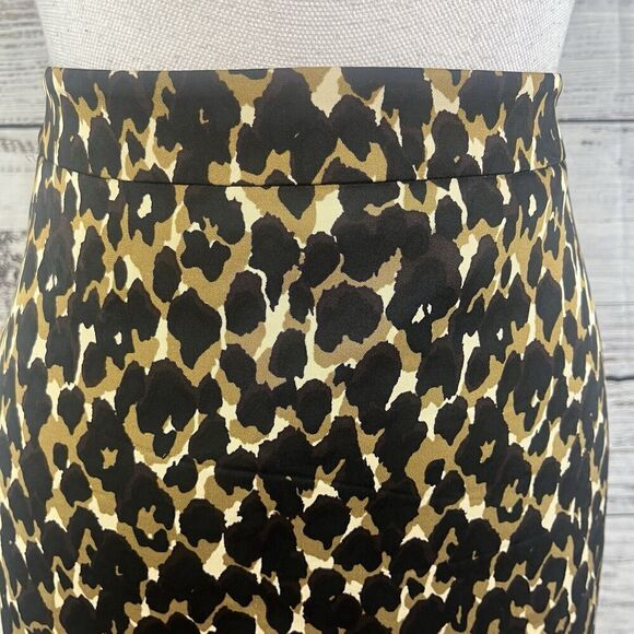 Ann Taylor Skirt size 10 Petite Brown Black Cheetah Silk Stretch Straight Knee - Picture 3 of 8